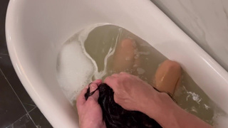 Выебал беременную и пещерку ей растянул — так рожать легче будет