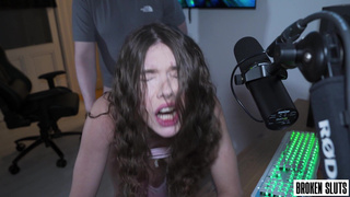 Пап, дай поиграть на компьютере, зачем ты лижешь мне писю?!