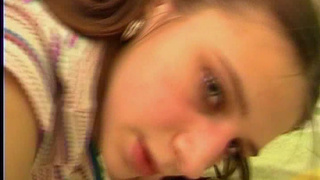 Русская малолетка изучает половой пенис ротиком